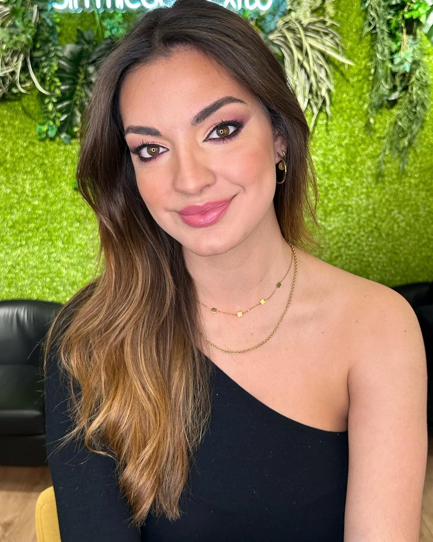 Maquillaje glam para sesión