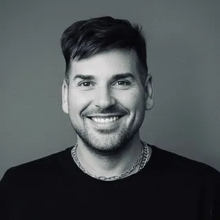 Iván Sánchez, maquillador profesional